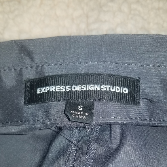 Express Blouse - Picture 2 of 3